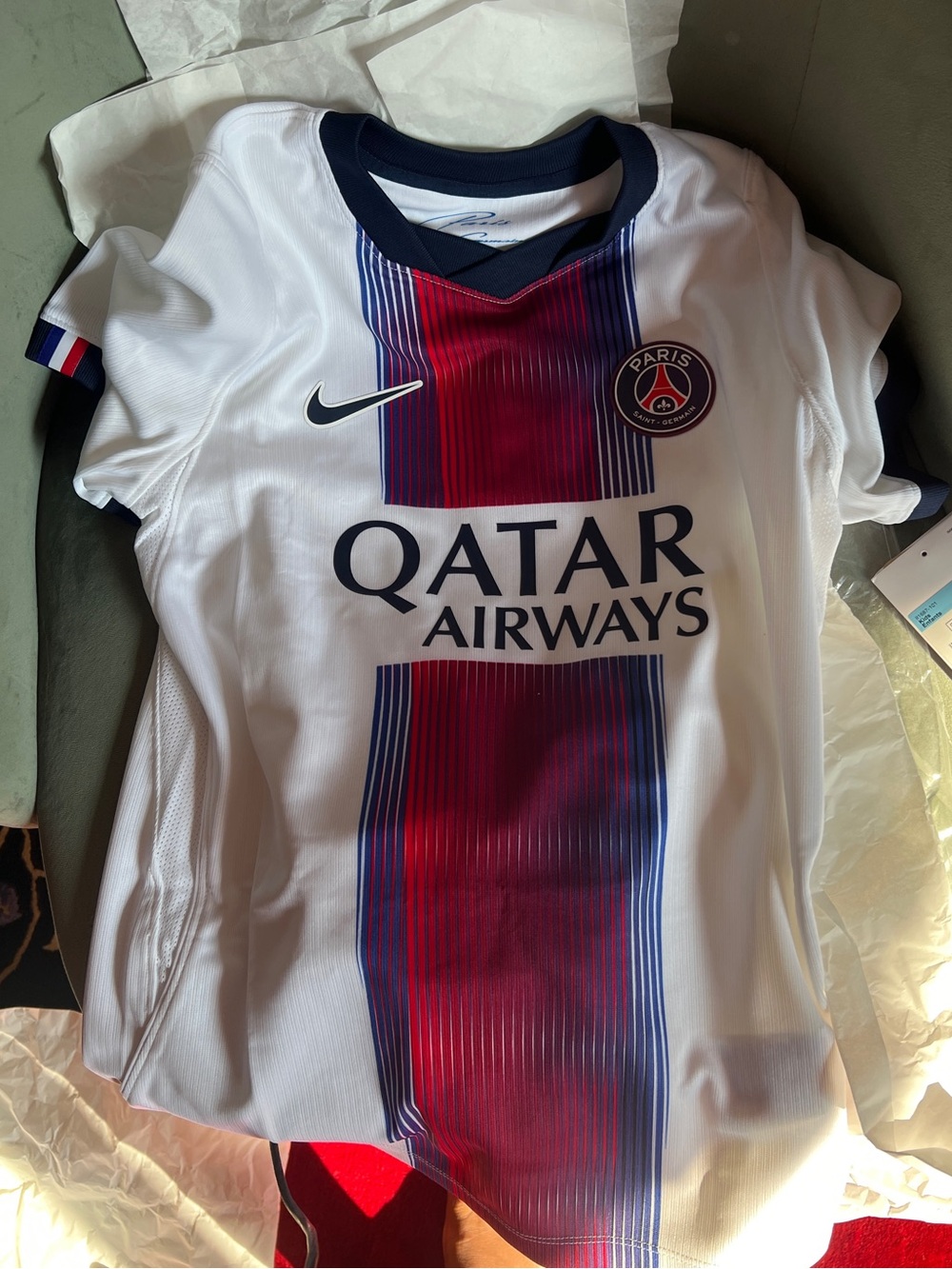 PSG/Nike Kids PARIS SAINT GERMAIN Soccer Jersey (No Name on back) Sz M 10/11 yr